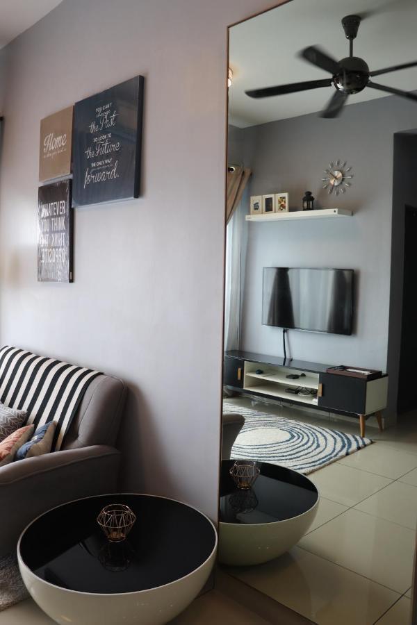 Hnm Homestay Direct Access Mesamall Nilai Klia Usim Экстерьер фото